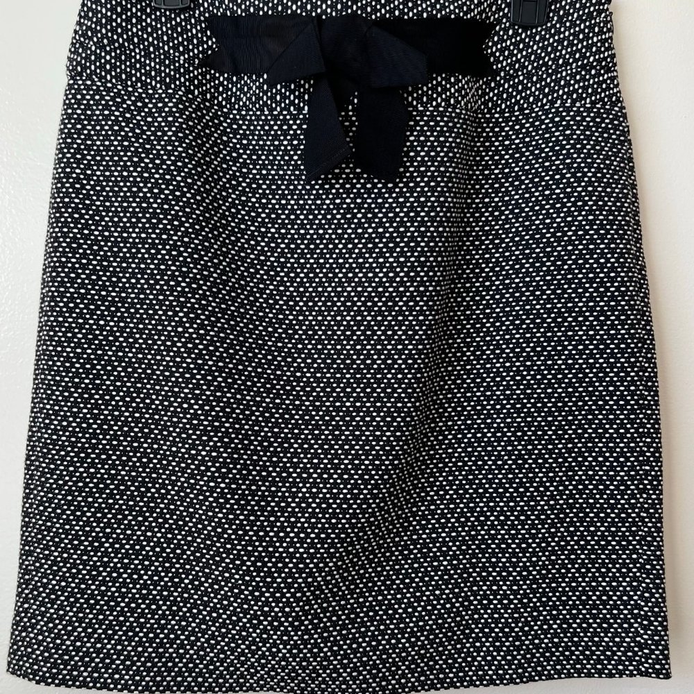 LOFT Black and White Lined Textured Skirt